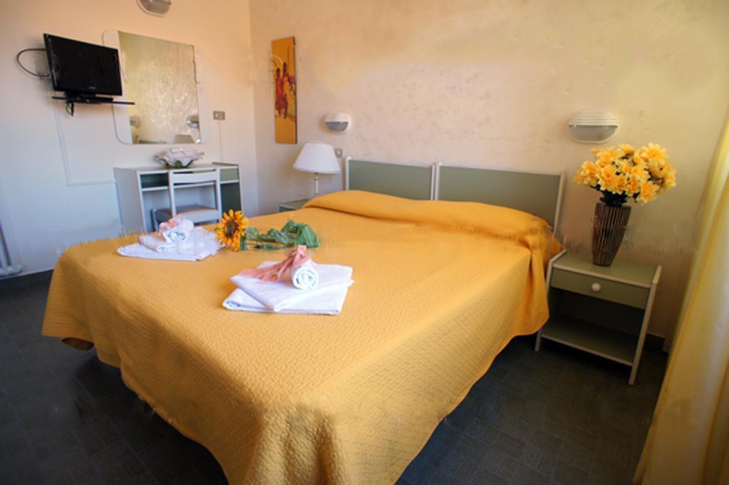 Hotel Brenta Viserbella di Rimini Exteriér fotografie