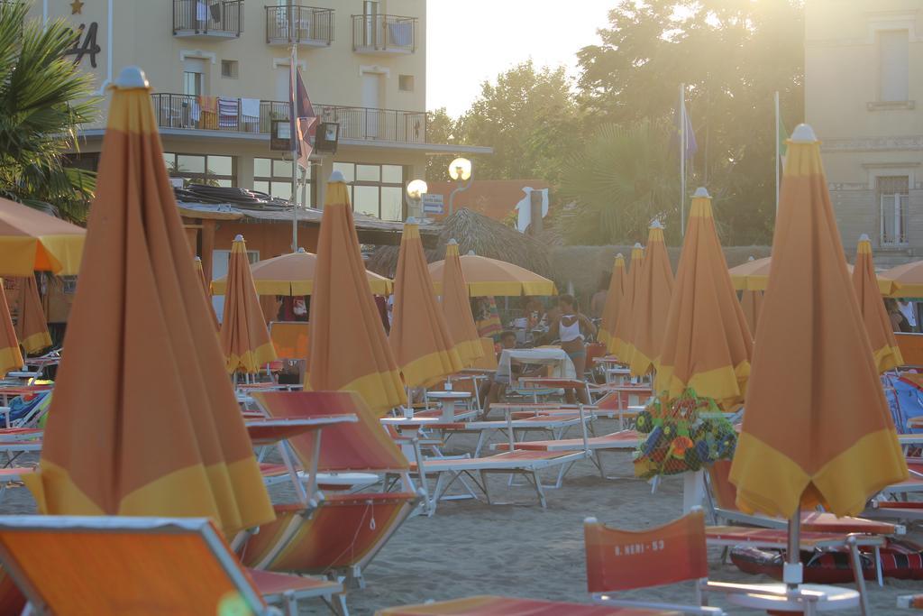Hotel Brenta Viserbella di Rimini Exteriér fotografie