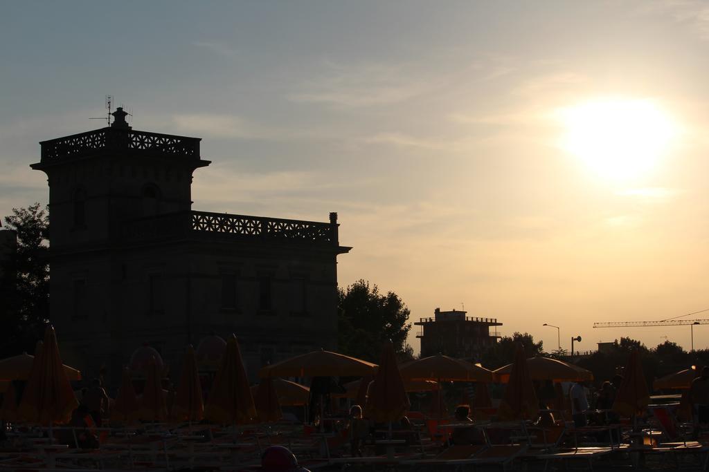 Hotel Brenta Viserbella di Rimini Exteriér fotografie