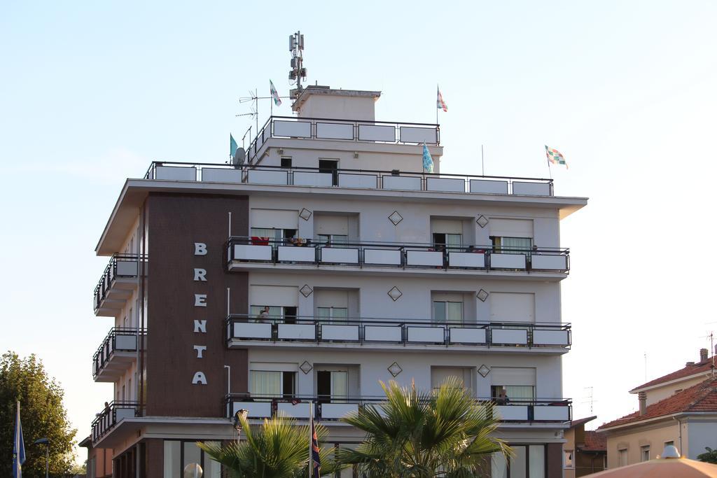 Hotel Brenta Viserbella di Rimini Exteriér fotografie