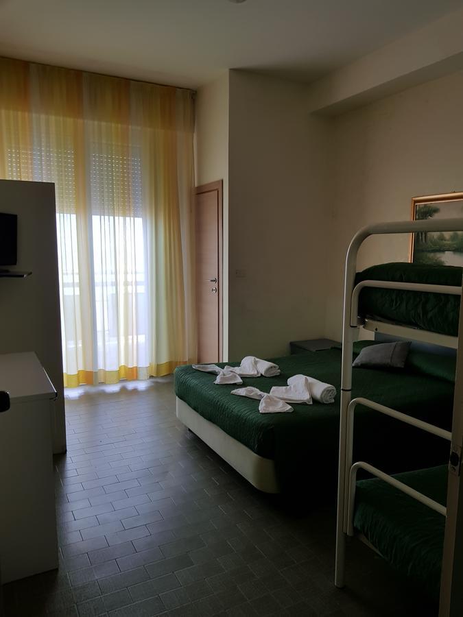 Hotel Brenta Viserbella di Rimini Exteriér fotografie