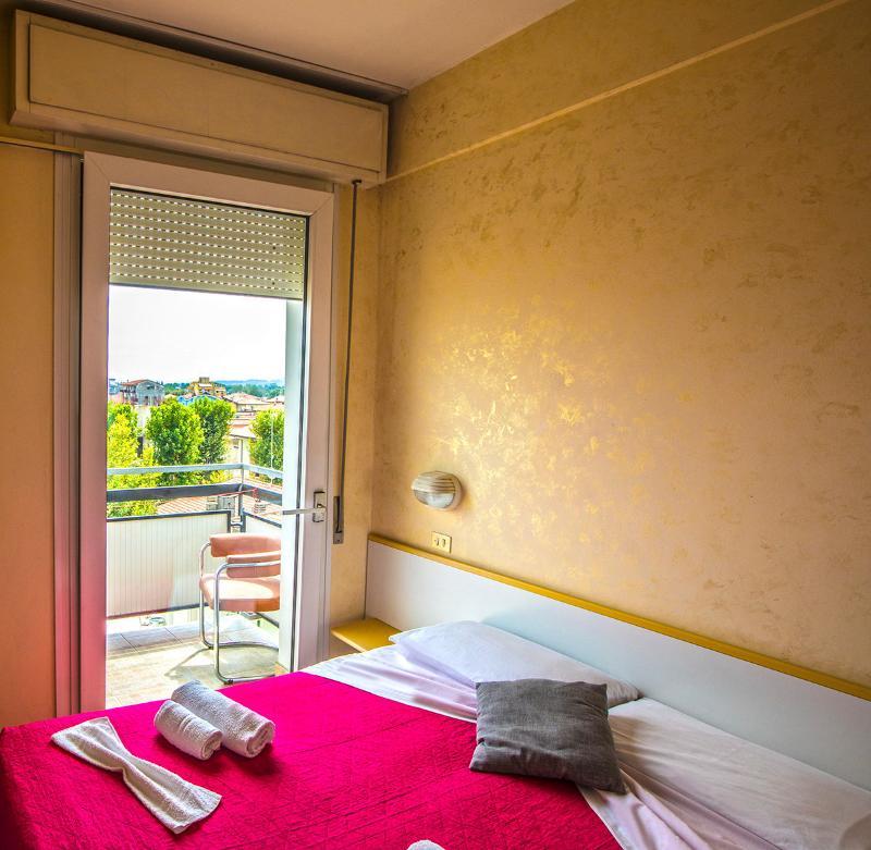 Hotel Brenta Viserbella di Rimini Exteriér fotografie