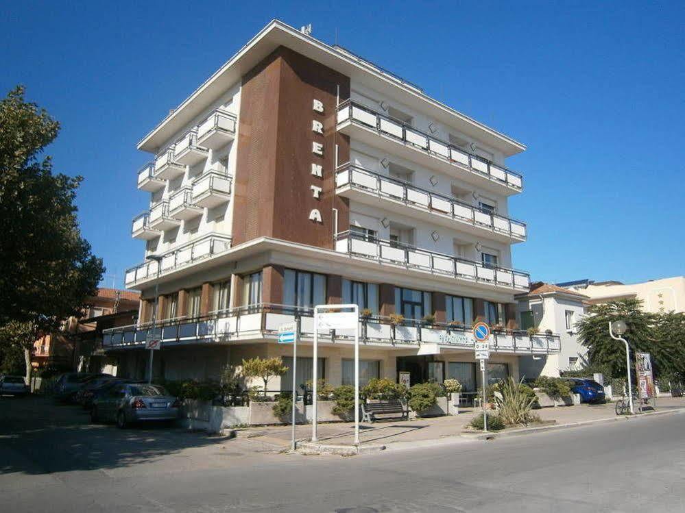Hotel Brenta Viserbella di Rimini Exteriér fotografie