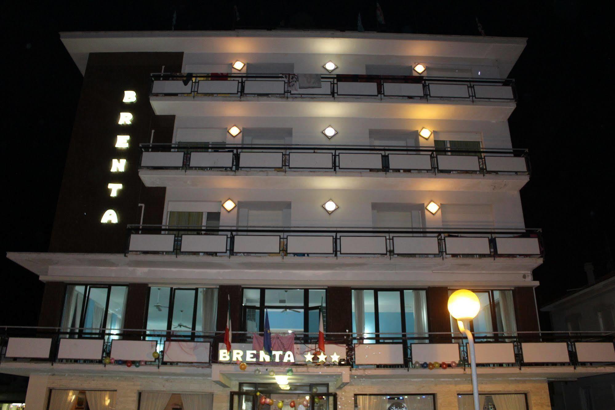 Hotel Brenta Viserbella di Rimini Exteriér fotografie