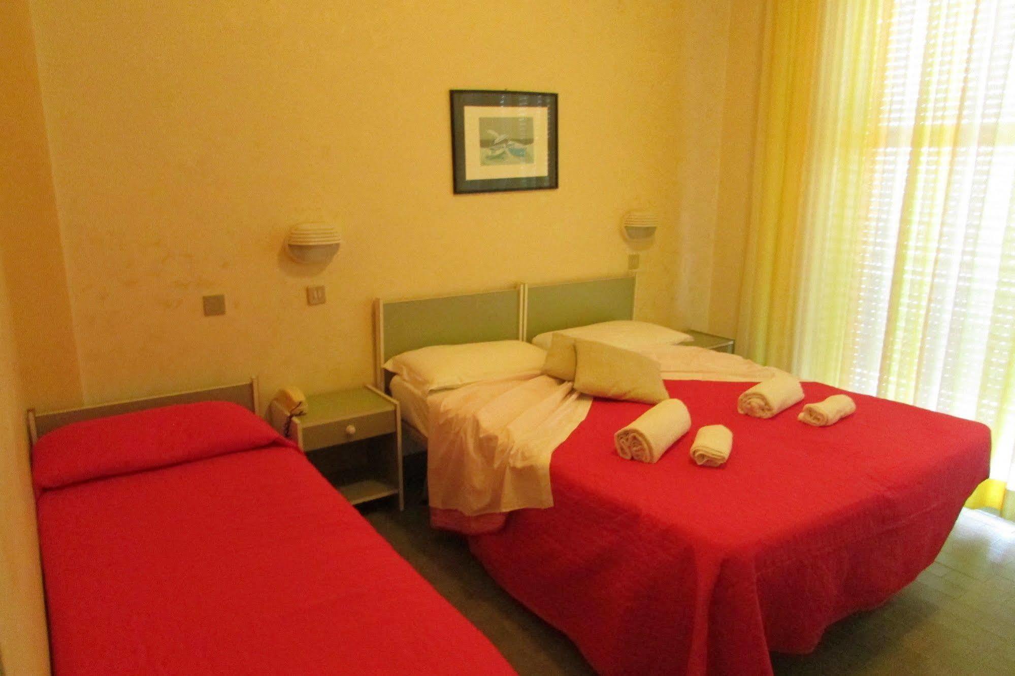 Hotel Brenta Viserbella di Rimini Exteriér fotografie